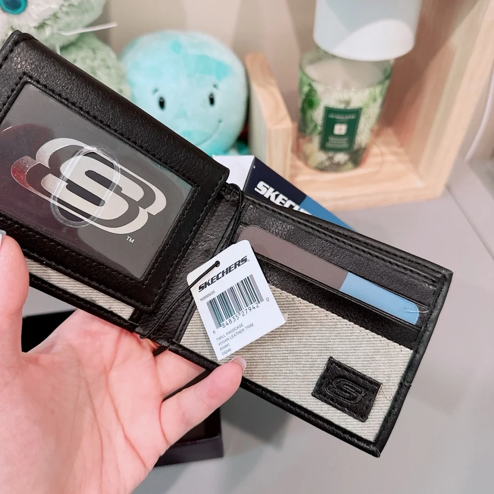 Skechers Men's Wallet with Flip Pocket/NWB